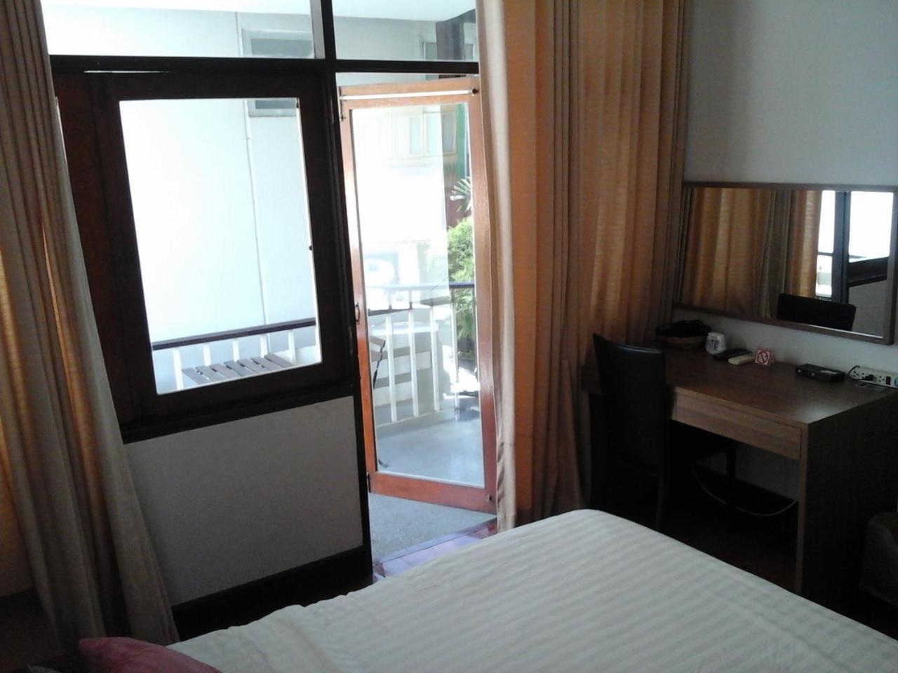 House 23 Guesthouse Bangkok Eksteriør bilde