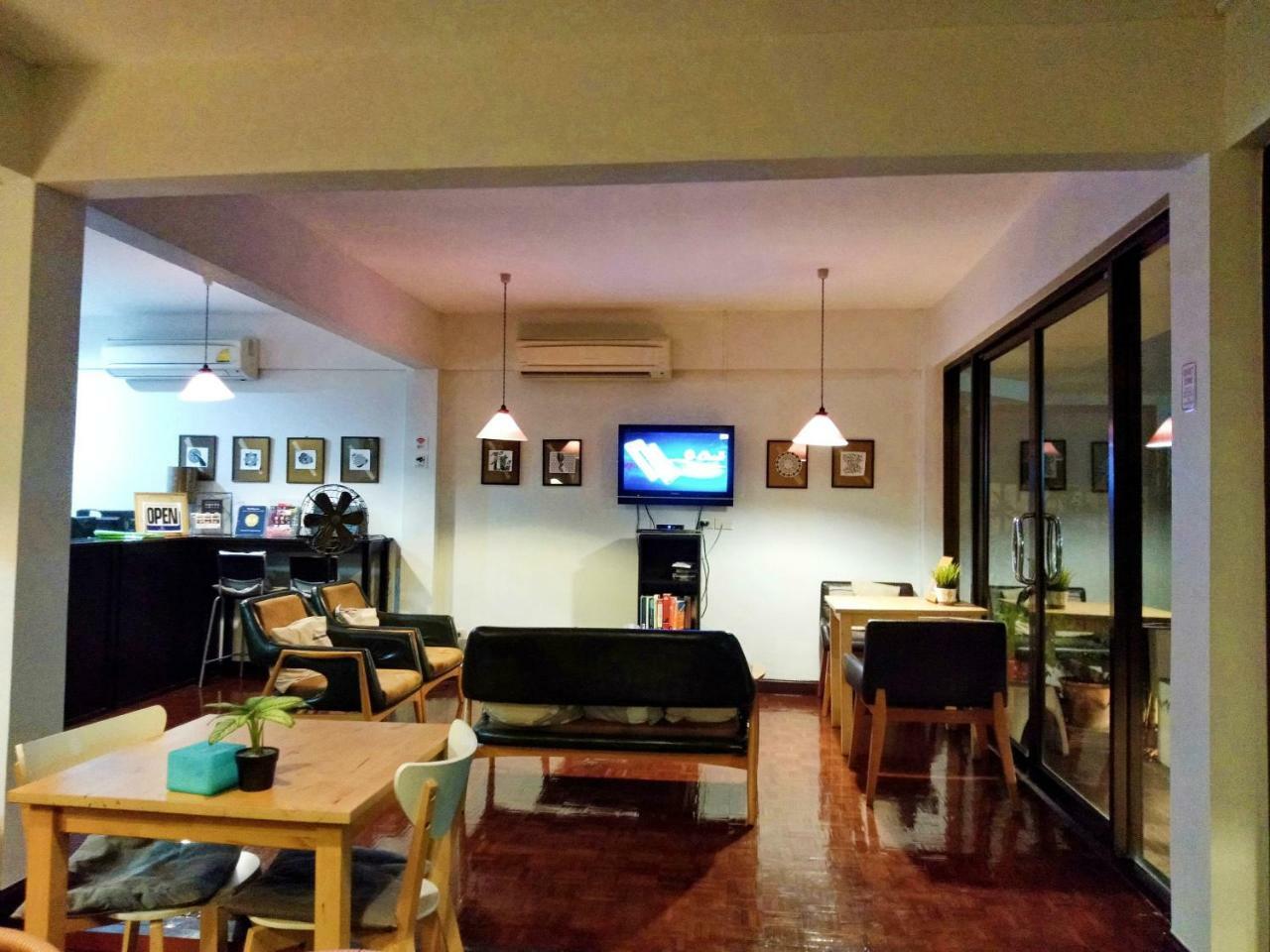 House 23 Guesthouse Bangkok Eksteriør bilde