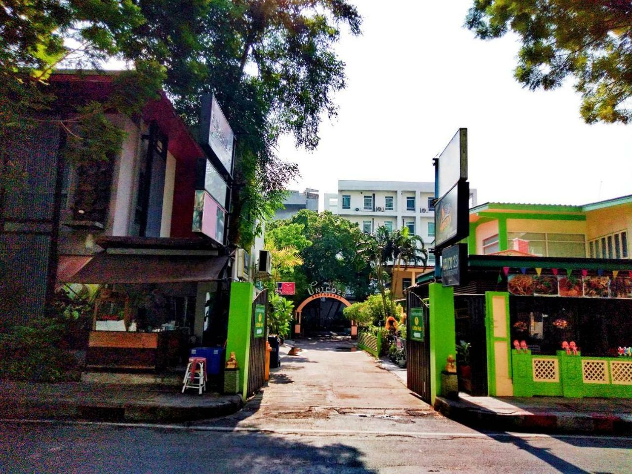 House 23 Guesthouse Bangkok Eksteriør bilde